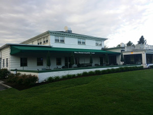 Mill-River-Country-Club-Awning